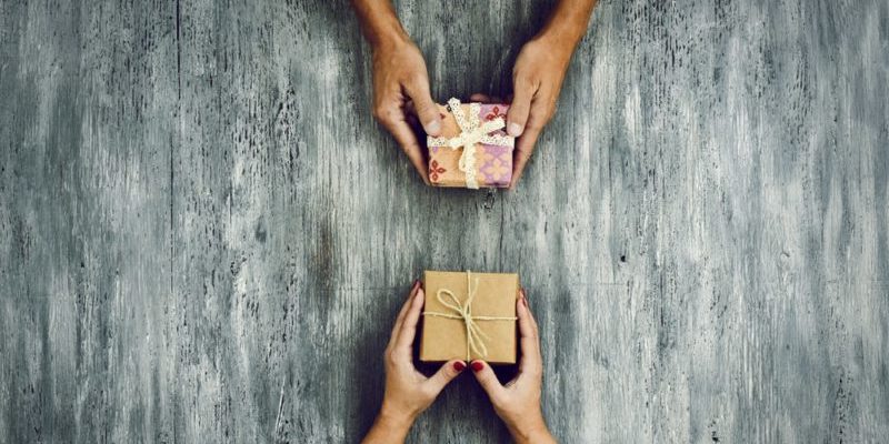 20 Examples of Generosity 1 Generosity