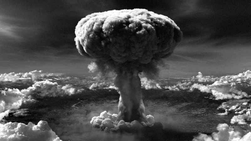 atomic bombs - science disadvantages